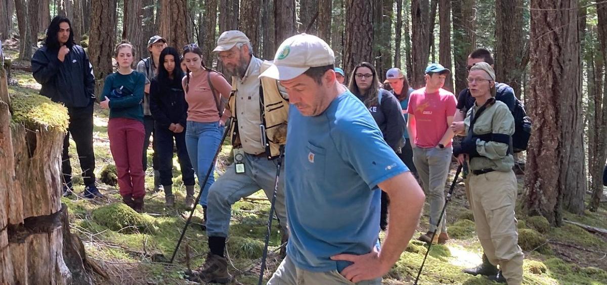 Students, tribal members and others visit the study site. Photo by Sarah Altemus Pope of the Southern Willamette Forest Collaborative.