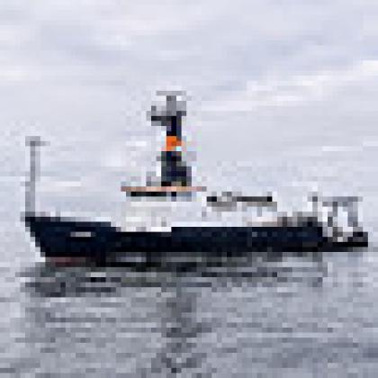 Image of R/V Oceanus