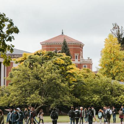Image of students walking on Corvallis campus 